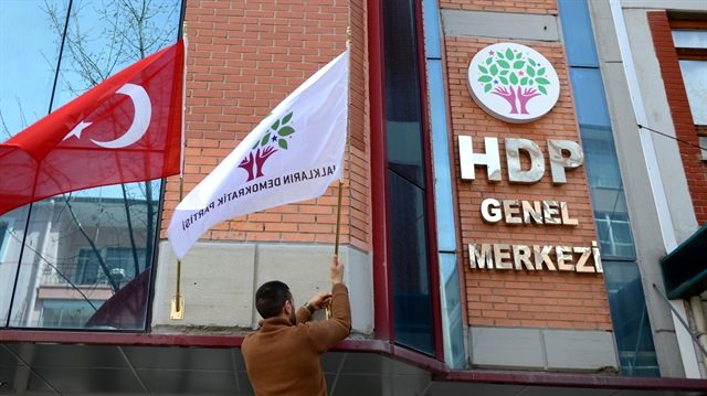 HDP li bir başkana gözaltı