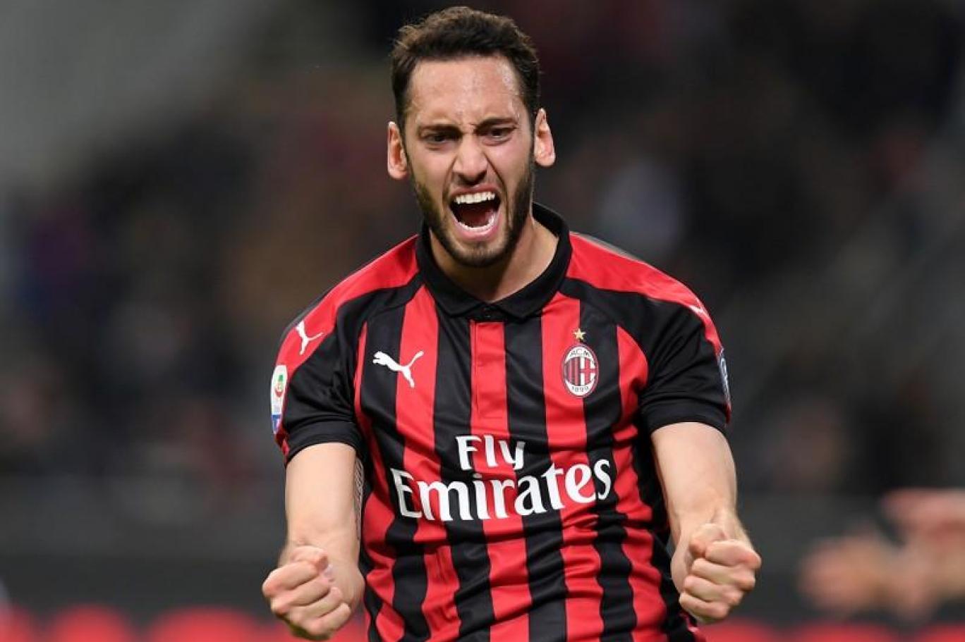 Hakan Çalhanoğlu na dev teklif