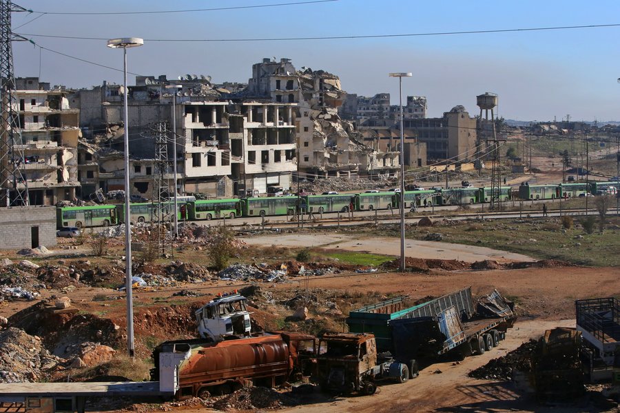 Halep te 800 kişi rehin alındı!