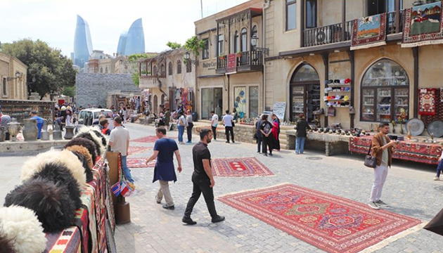 Halı festivali yoğun ilgi gördü