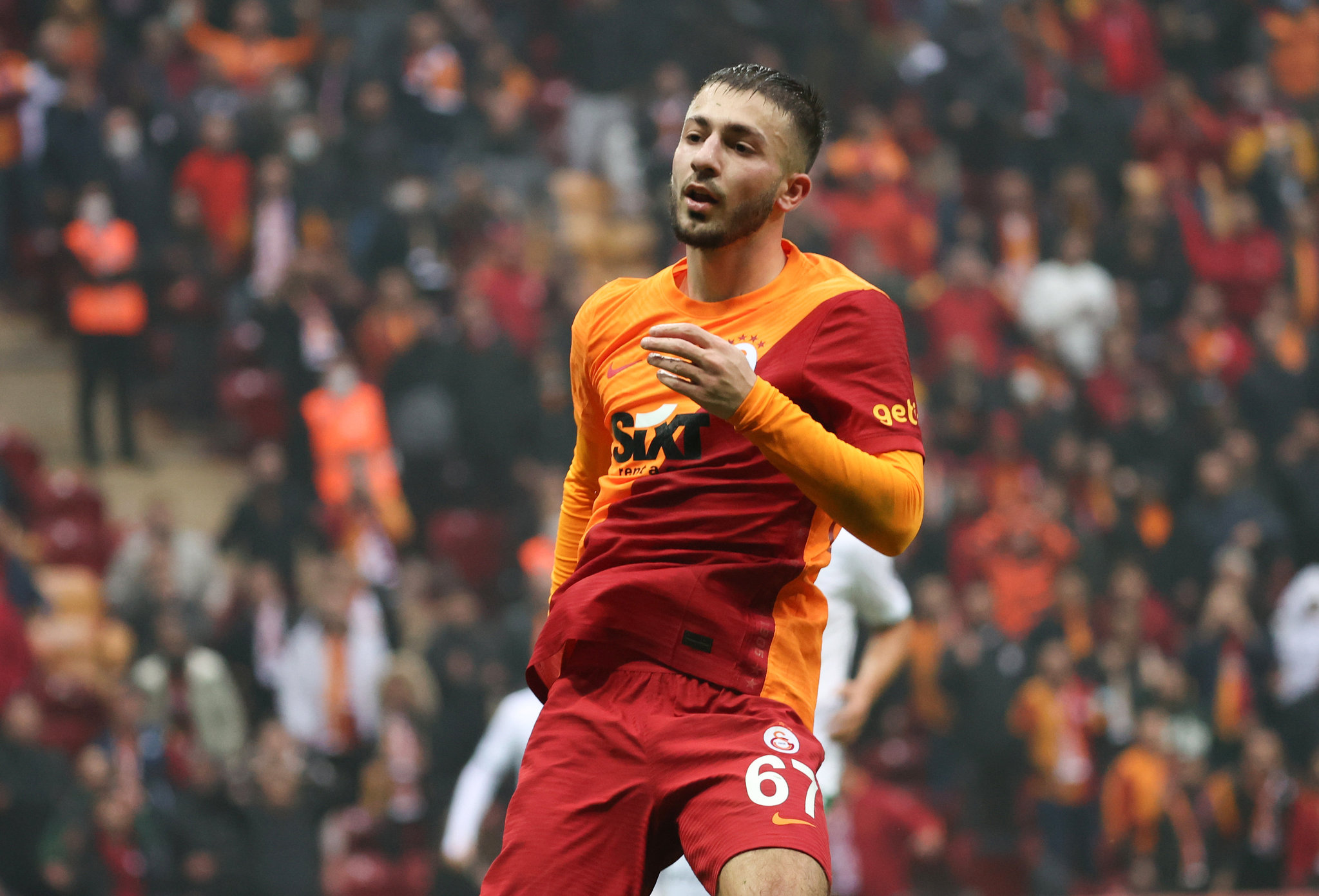 Halil Dervişoğlu formayı istiyor!