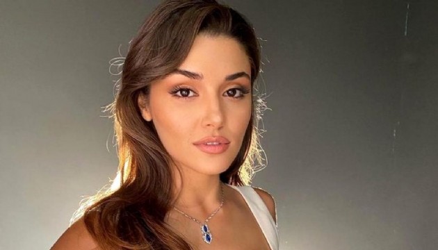 Hande Erçel'in şapkasının fiyatı dudak uçuklattı!