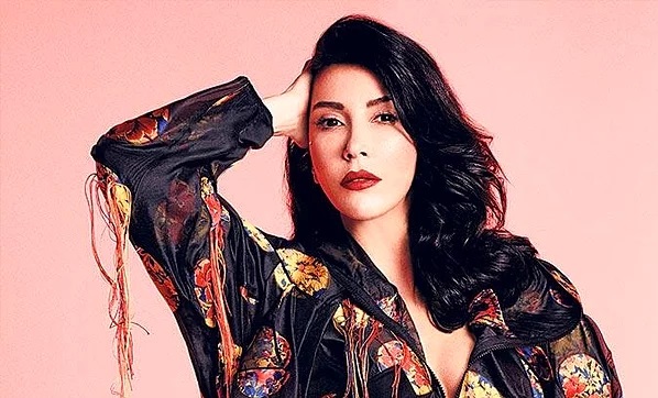 Hande Yener'den flaş dansöz yorumu - Güncel Haberler, Son ...