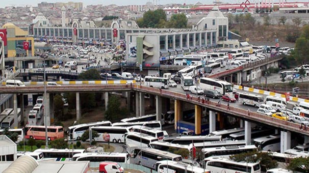 İstanbul da otobüslerde yer kalmadı