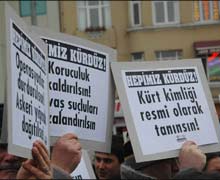 BU DA OLDU… ŞİMDİ DE  HEPİMİZ KÜRDÜZ  EYLEMİ!