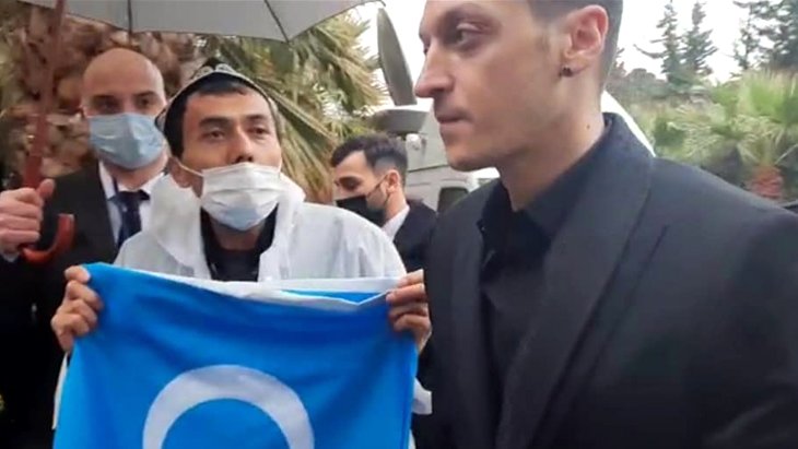 Uygur Türkleri nden Mesut a teşekkür