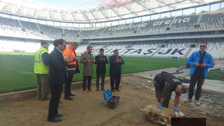 Fikret Orman kurban kestirdi!