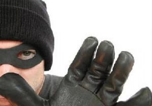 Roin Hood Şehre İndi! Marketten Çalıp Fakirlere Dağıttı! 