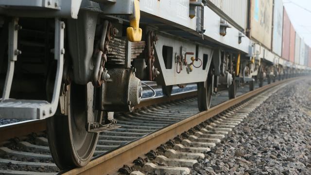 Hindistan da tren kazası: 9 ölü