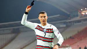 Ronaldo sahayı terk etti