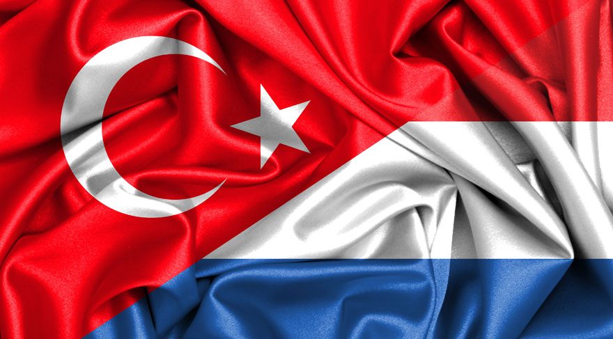 Hollanda, Türkiye büyükelçisini resmen çekti