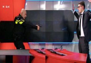 Hollanda da sahte silahla stüdyo baskını!