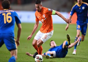 Hollanda Kazakistan karşısında 3-1 galip geldi!