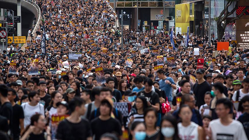 Hong Kong ta sular durulmuyor