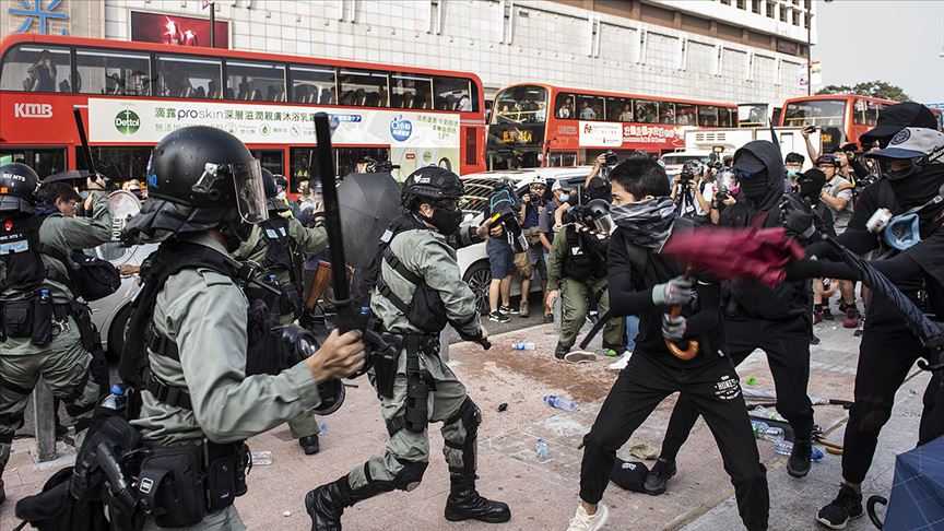 Hong Kong da eylemler sürüyor