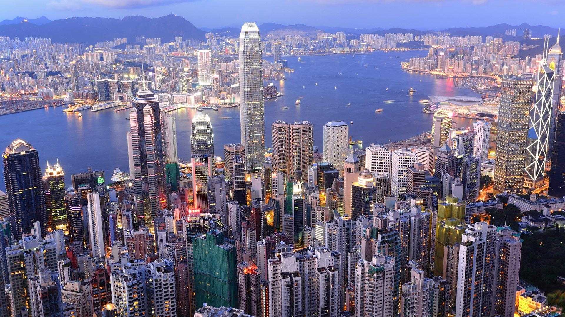 Hong Kong 500 bin bedava uçak biletiyle turist arıyor