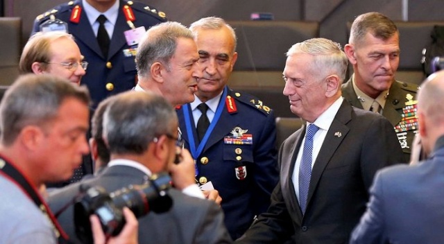 Hulusi Akar NATO toplantısında