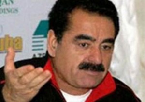 Tatlıses ilk annesini aradı ardından Kur an dağıtıldı!