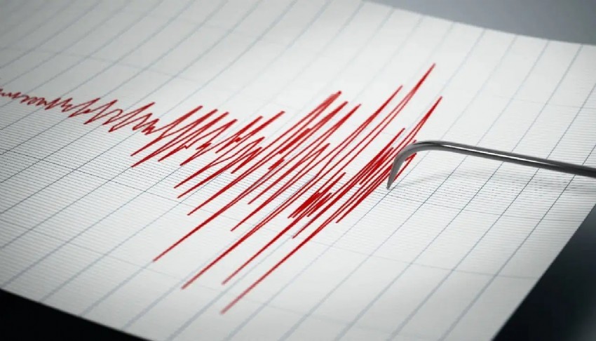 7,7 büyüklüğünde deprem: Tsunami uyarısı yapıldı
