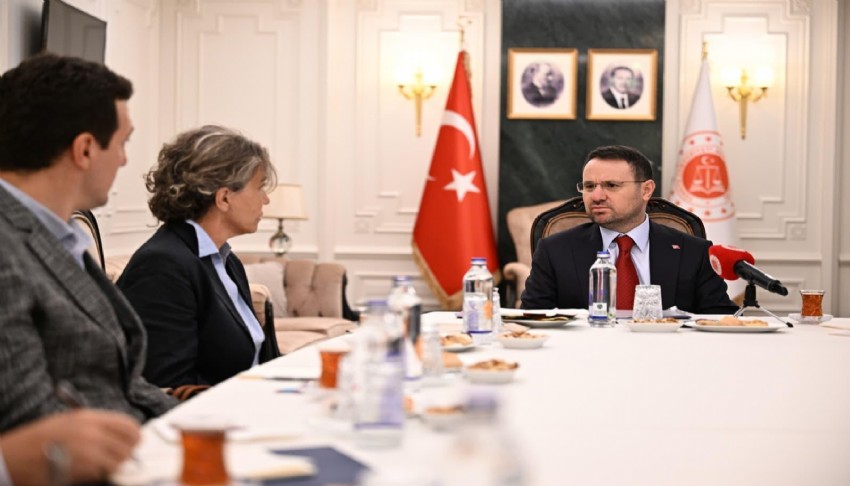Bakan Gürlek'ten iki kritik görüşme: 'Devlet isterse ortaya çıkarır'