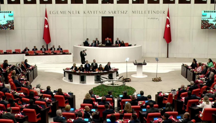 TBMM'de sandalye dağılımı değişti: Yeni Yol yeniden grup kurdu