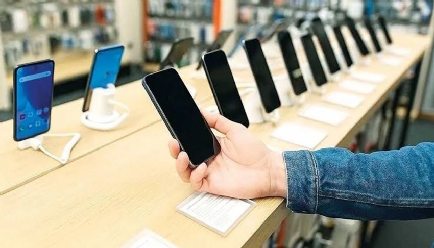 Bakanlık yeni düzenlemeyi duyurdu: Cep telefonlarında taksit sınırı artırıldı