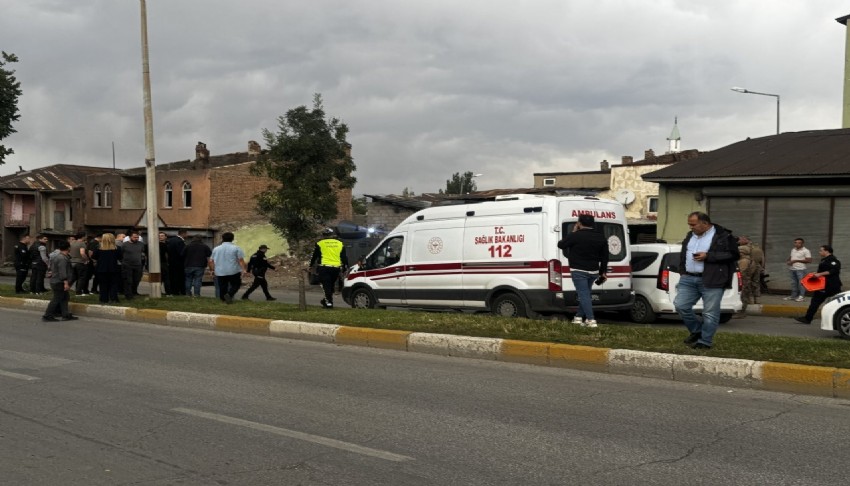 Erzurum'da kavga sokağa taştı: Özel harekat devreye girdi, çok sayıda yaralı var