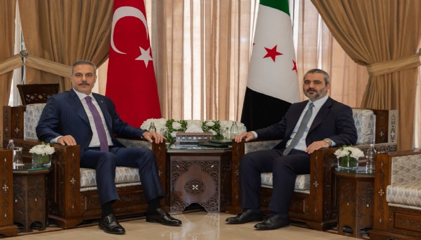 Bakan Fidan'dan Şam'da SDG ve İsrail mesajları