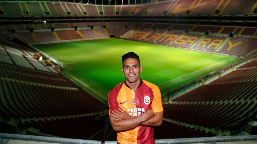 Galatasaray dan yeni transferler için imza töreni