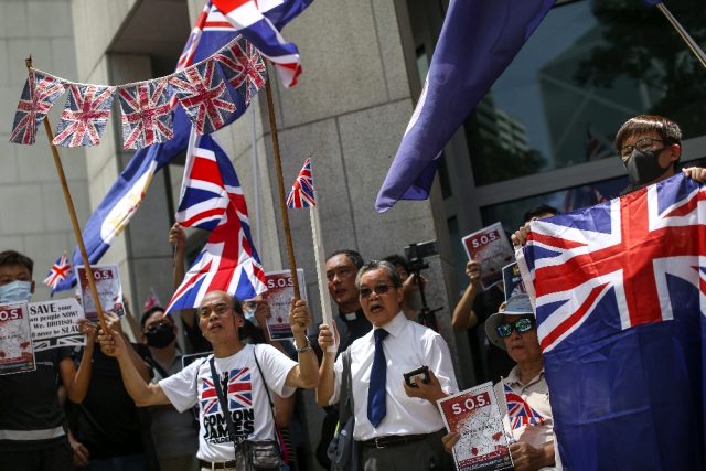 Hong Kong da göstericiler İngiltere den destek istedi
