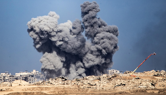 İsrail, Gazze yi yine bombaladı