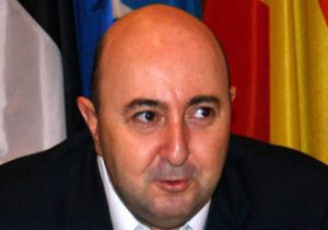 Durmak Yok, Sinirlenmeye Devam!