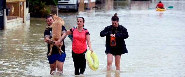 İspanya da şiddetli yağış:  6 ölü