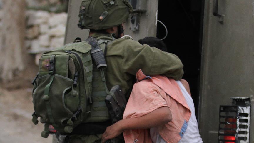 10 Filistinliye İsrail askerlerince gözaltı