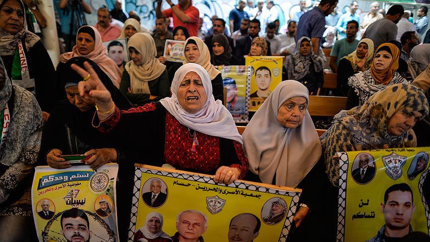 Filistinli tutuklulara dayanışma gösterisi
