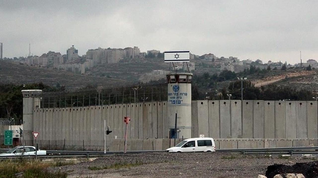 İsrail, mahkumiyetleri biten yaklaşık 30 Filistinli mahkumu serbest bıraktı