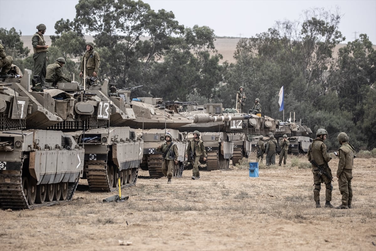İsrail, Lübnan’daki Hizbullah noktalarını topçu atışlarıyla vurdu