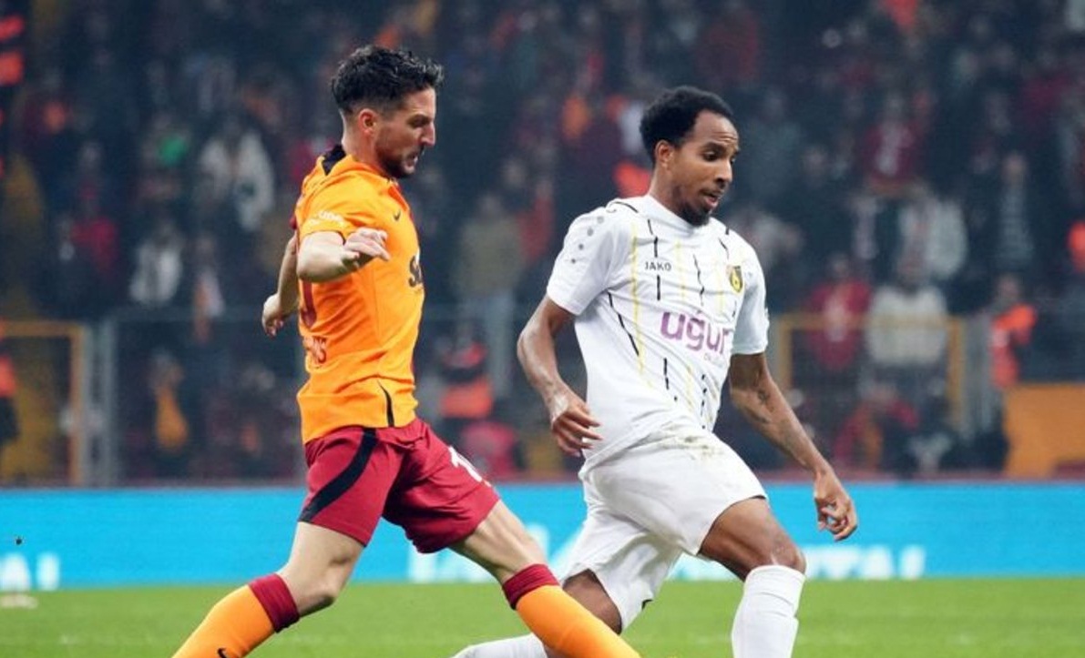 İstanbulspor ve Galatasaray, depremzedeler için bir arada