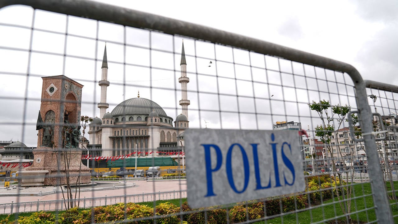 Taksim e 1 Mayıs ablukası
