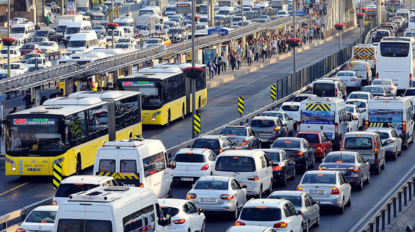 İstanbul da trafik alarmı!