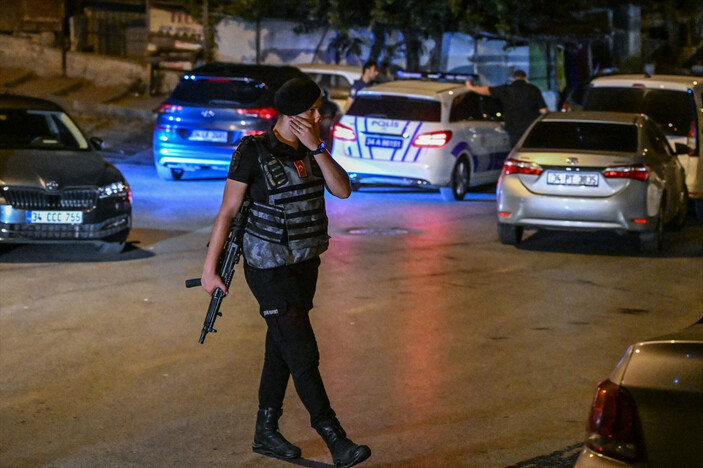 Kağıthane de polise silahlı saldırı