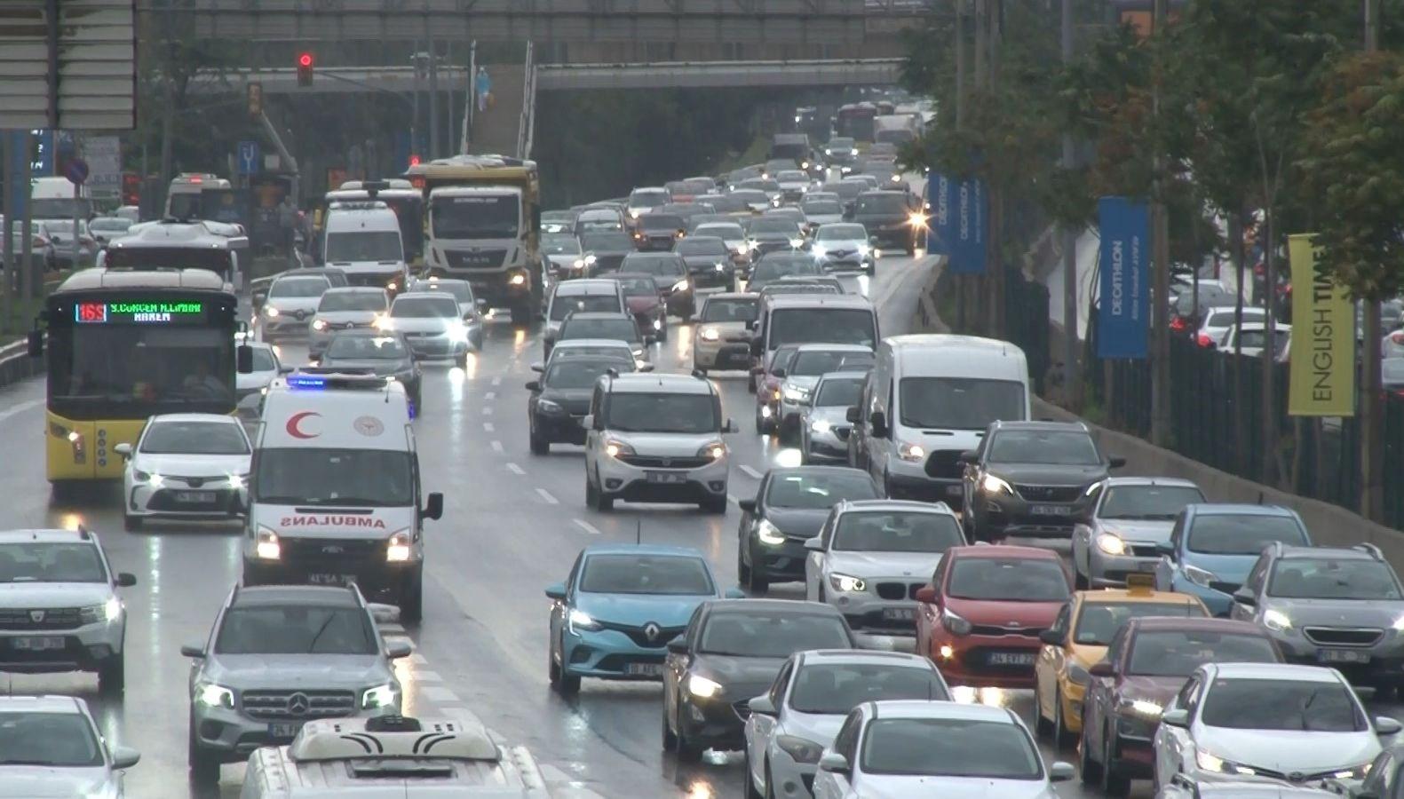 Trafikteki araç sayısı 120 bin 278 arttı