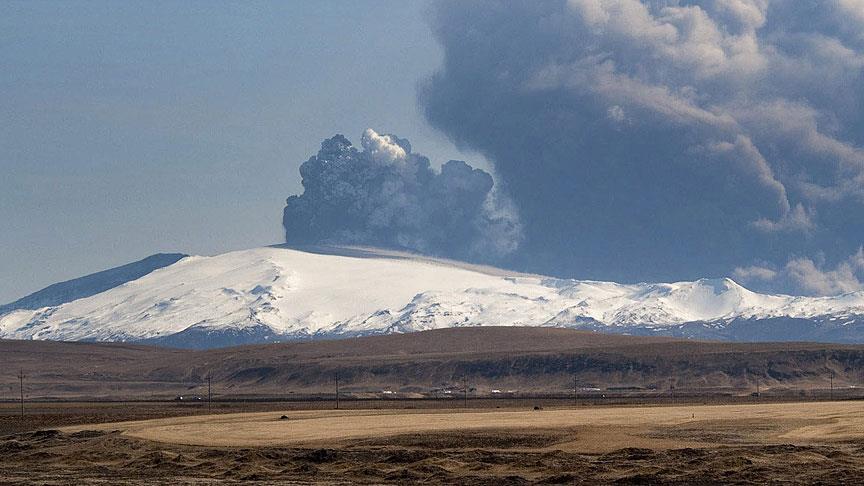 İzlanda nın Cehennem Kapısı her an patlayabilir