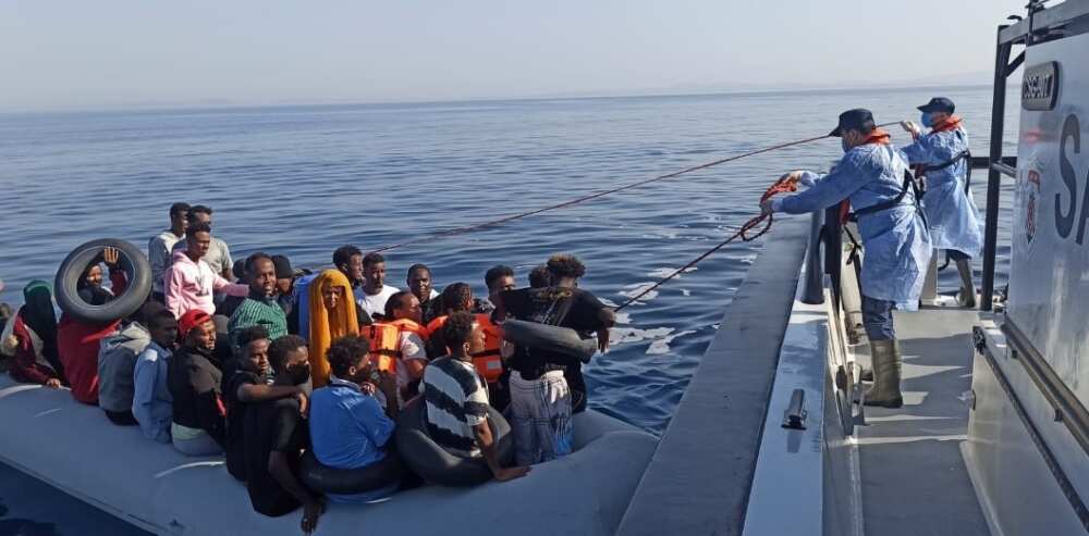 Marmaris te 39 kaçak göçmen kurtarıldı
