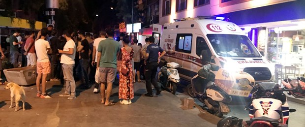 İzmir de kavga: 4 yaralı
