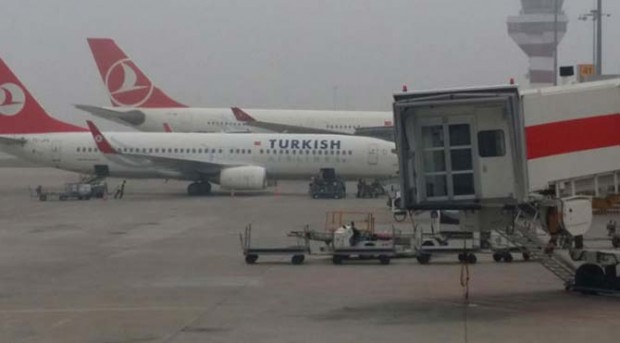 İzmir de hava ulaşımına engel
