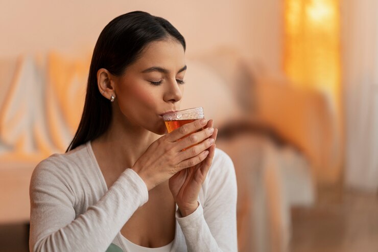 Çay ya da kahveyi bu şekil içtiğinizde kanser riskiniz 6 kat artıyor