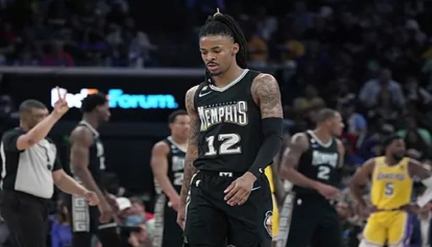 Memphis in yıldızı Ja Morant a silah cezası