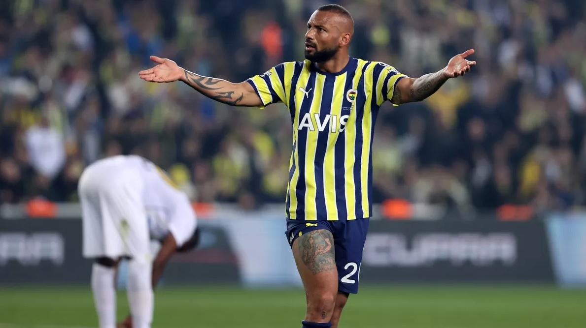 Joao Pedro, Fenerbahçe yi zorluyor