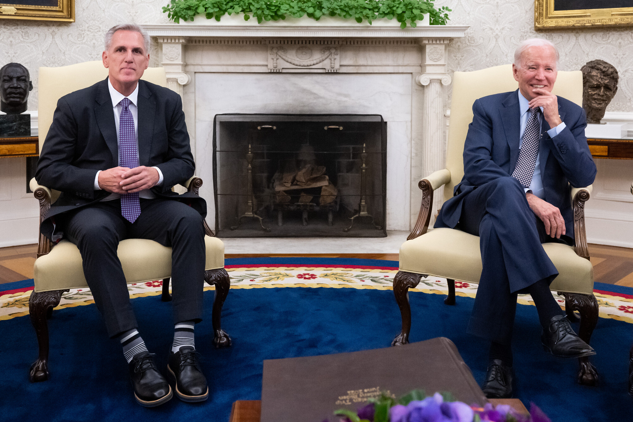 ABD Başkanı Biden ve Temsilciler Meclisi Başkanı McCarthy borç limiti için görüştü